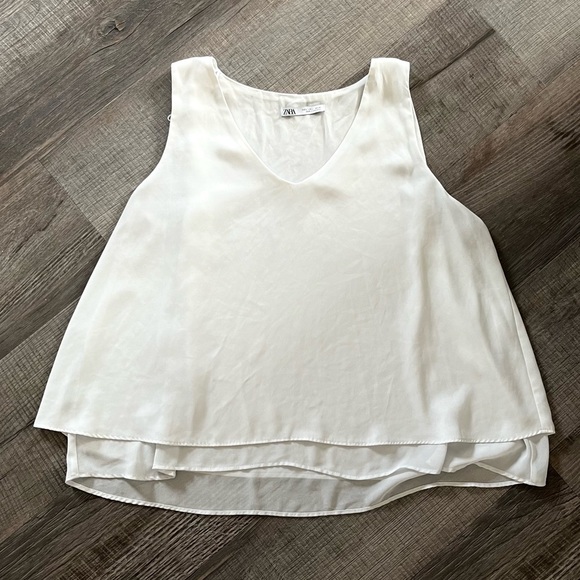 SOLD 🚫🚫🚫 Zara tank - Picture 4 of 7